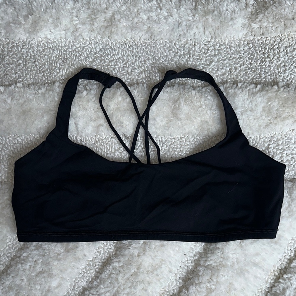 Lululemon Black Women's Strappy Sports Bra size 10